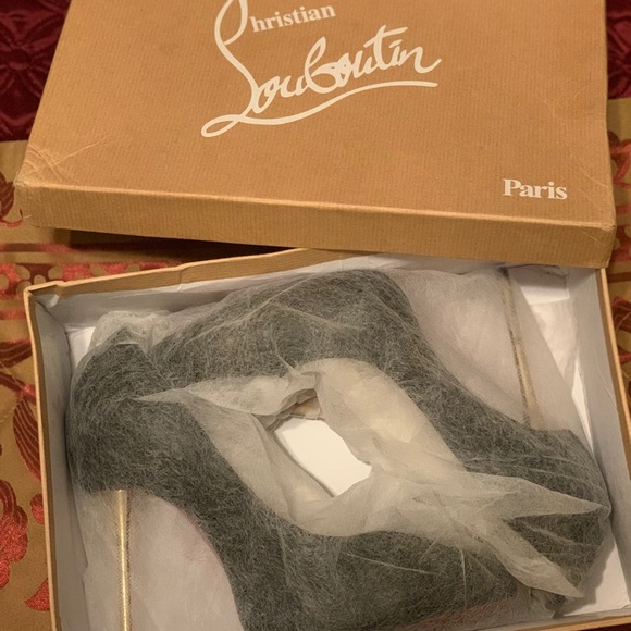Leather Christian Louboutin heel, used one time - Picture 3 of 4